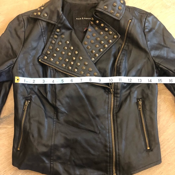 ROCK & REPUBLIC Women's Size XS Jacket Motorcycle Faux Leather Studded Black - Picture 8 of 10